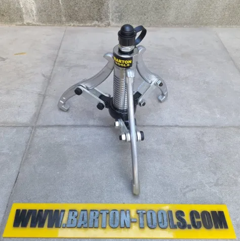 Hydraulic Pullers Head Split Type Hydraulic Gear Puller / Treaker Bearing Hidrolik Pump 5 Ton Head Only YL-5 BARTON 1 yl_5